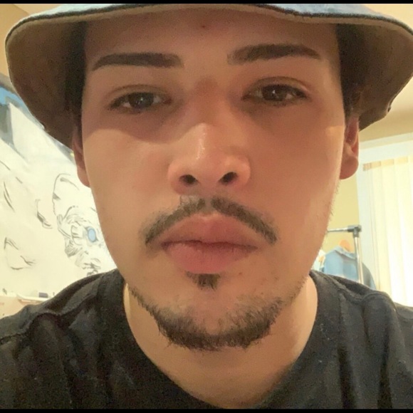 Meet your Posher, Edison - Picture 1 of 1